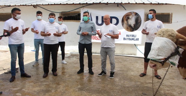 Gurbetçilerden Diyarbakır’daki yoksul ailelere kurban eti yardımı