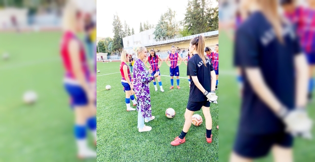 ‘Kız çocuklarını spora teşvik edip iyi bir hayat seçmelerini istiyoruz’