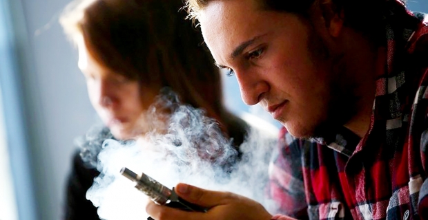 Yeni Zelanda gelecek nesiller için sigarayı yasaklıyor