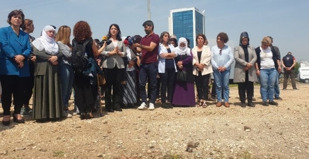 Buldan Diyarbakır’da konuştu: Annelerin çığlıklarını duyun