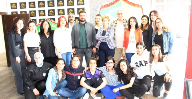 DTSO Kadın Meclisi ve DOGÜNKAD’dan Amedspor’a destek ziyareti