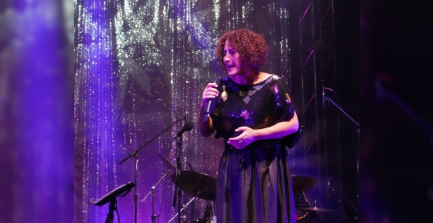 Kocaeli konseri iptal edilen Aynur Doğan Ankara’da sahne aldı