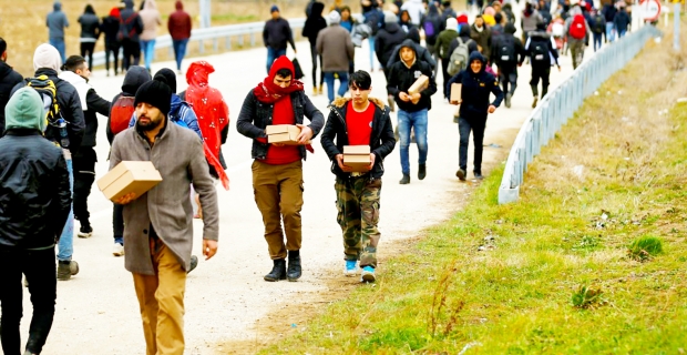 Mülteciler işsizlik ve krizin nedeni değil