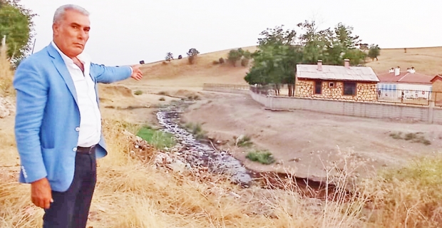 Kanalizasyon suyu köylülerin sağlığını tehdit ediyor
