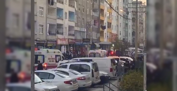 Diyarbakır’da aileler arası kavga: 4 yaralı (video)