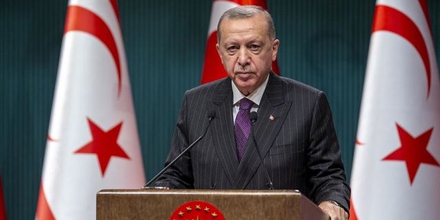 Erdoğan Maraş'ta: Hasar tespitiyle her aileye 10 bin lira vereceğiz